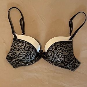 VS Very Sexy Lace Plunge Push-up Bra 34B